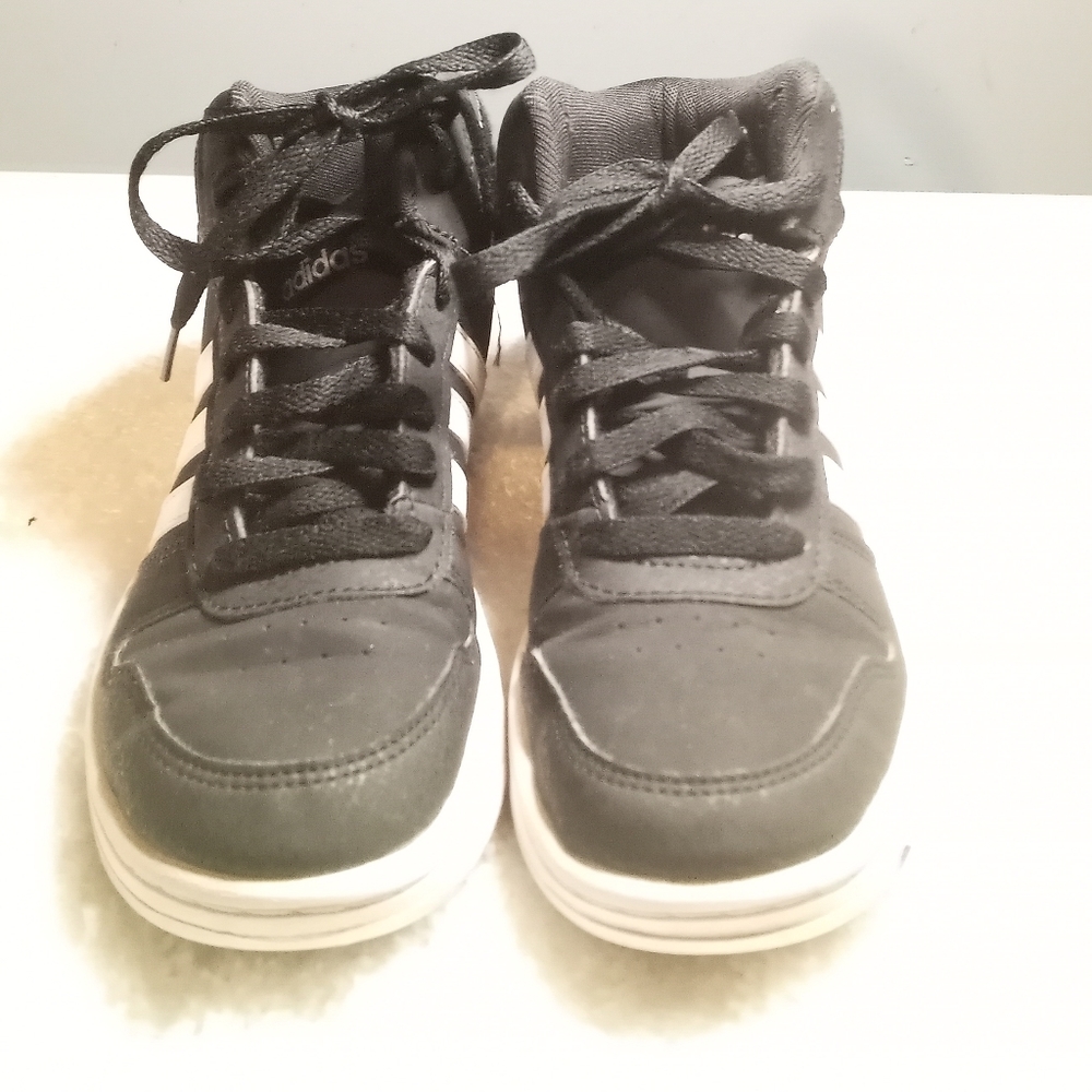 Boys Hi-Top Adidas Pre-owned Size 3